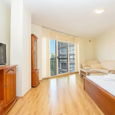 Reverie Apartment *